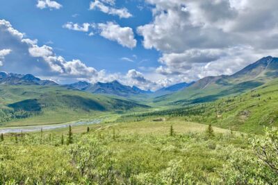 Cómo hacer un viaje por carretera al Yukon con un presupuesto