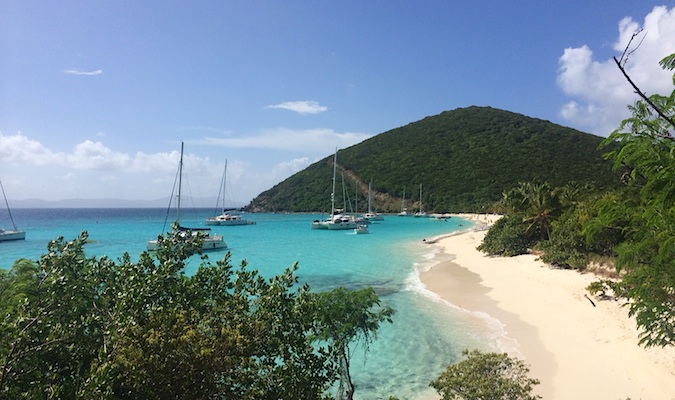 explora el paseo marítimo de jost van dyke desde arriba