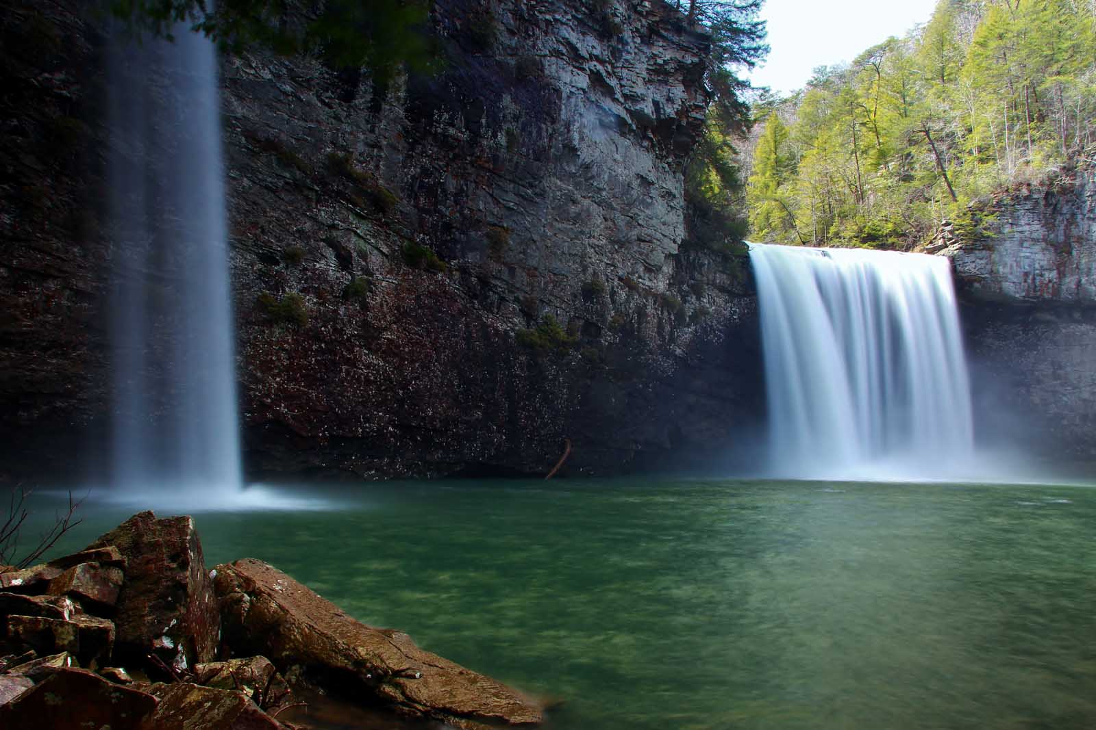 Las mejores excursiones cerca de las cataratas de Nashville Cane Creek en el parque estatal de Fall Creek Falls