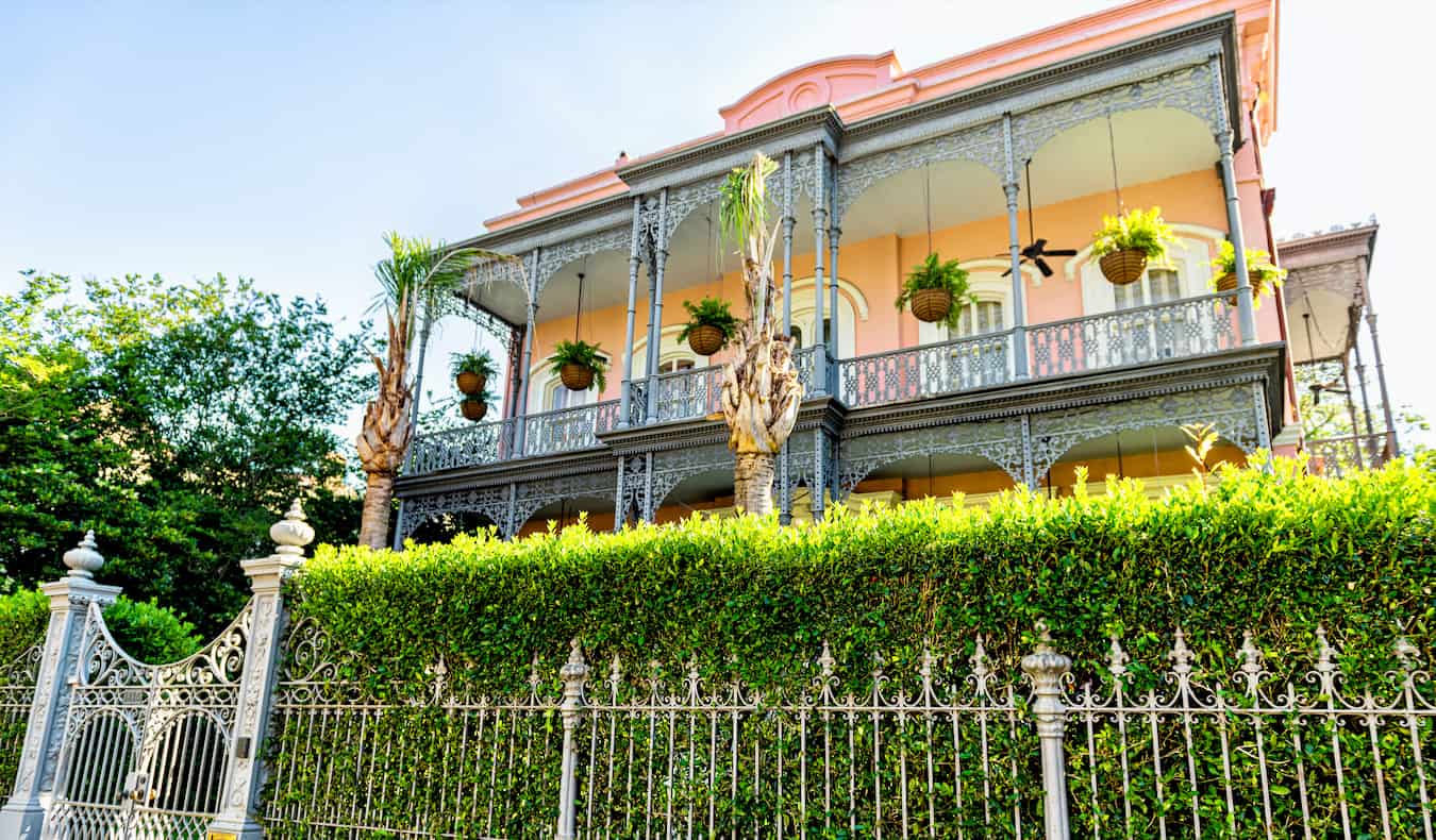 Una hermosa casa antigua en el impresionante Garden District de Nueva Orleans