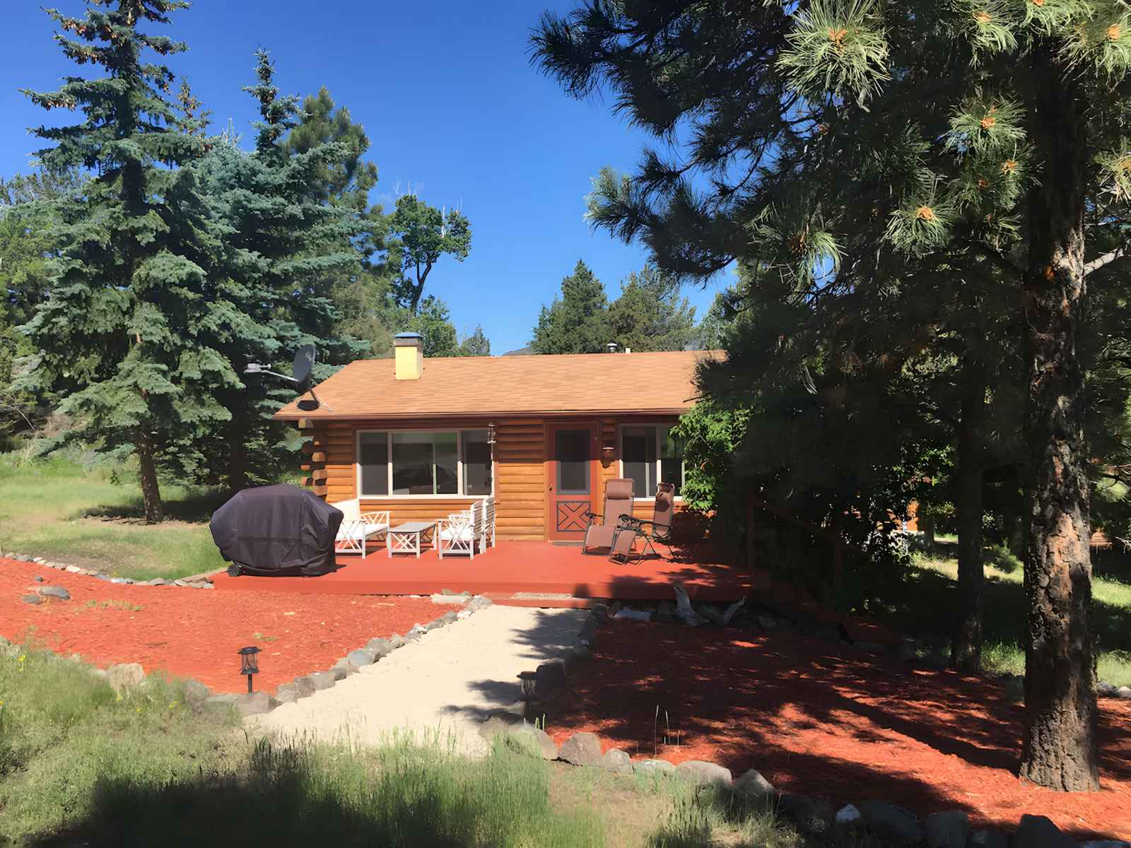 mejores alquileres de cabañas cerca de Yellowstone Cozy Cabin Private Woodland