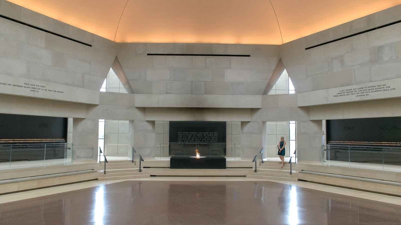 Los mejores museos de Washington DC, Estados Unidos Holocausto Memorial Museum Hall of Remembrance2