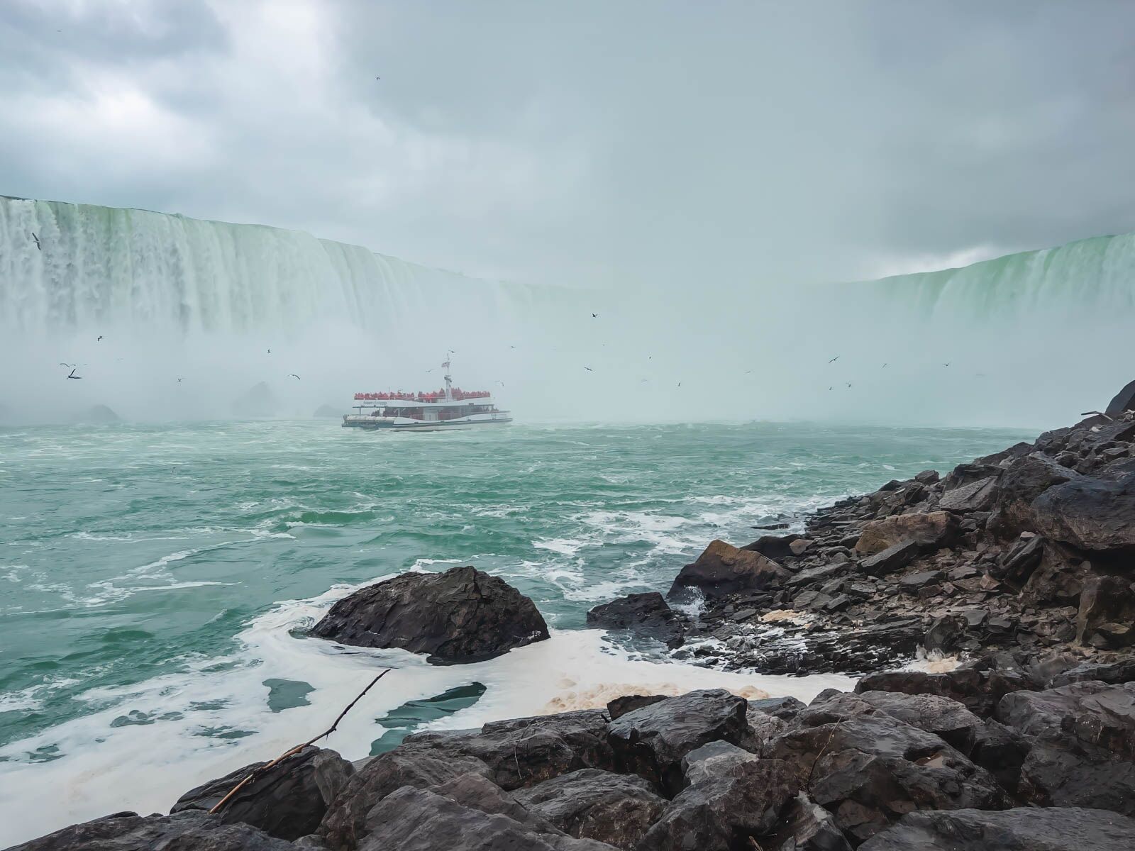 Las mejores vistas de las cataratas del Niágara La central eléctrica del túnel de las cataratas del Niágara