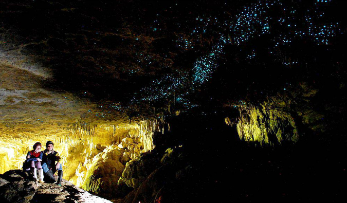 Gusanos brillantes Waitomo