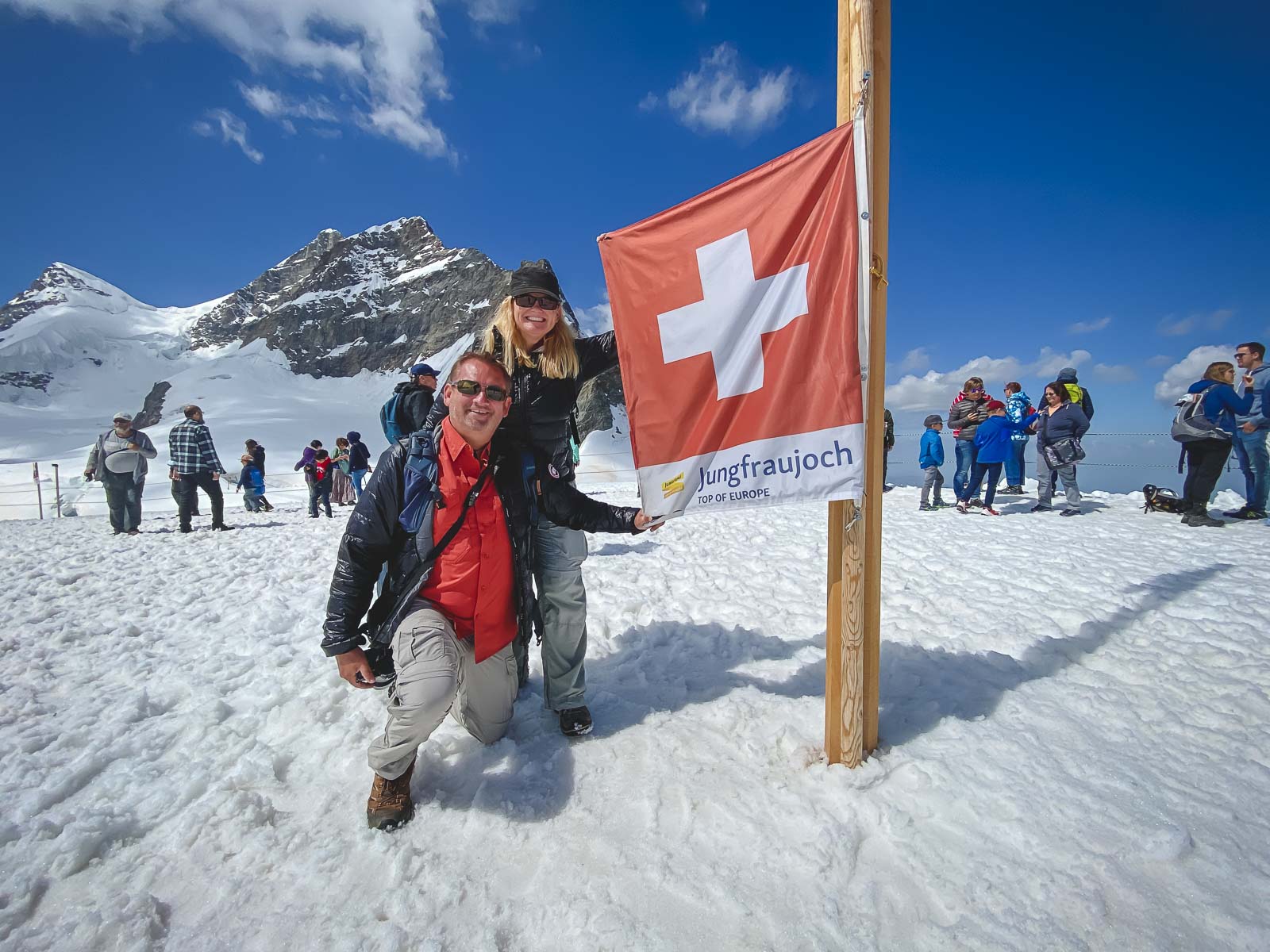 Hechos interesantes sobre la bandera cuadrada de Suiza