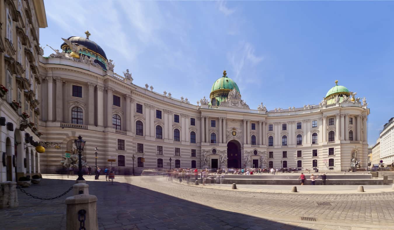 El palacio de Hofburg en la Viena histórica, Austria