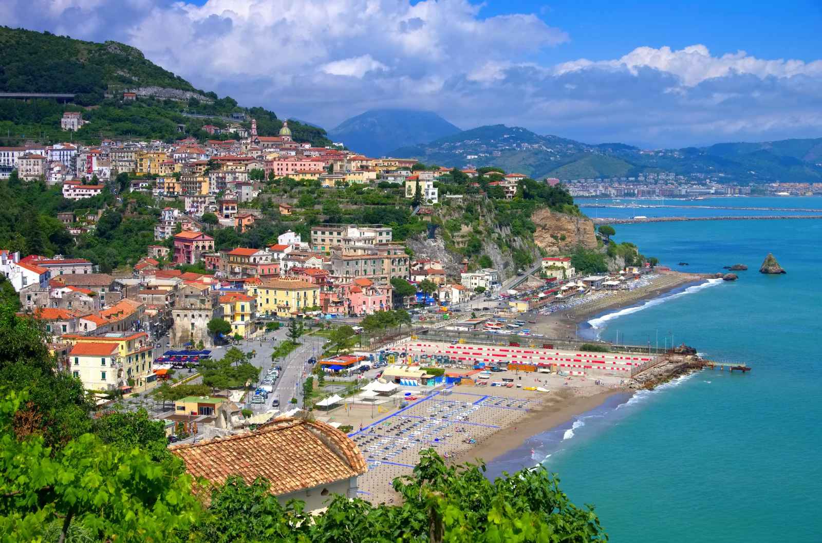 Pueblos de la costa de Amalfi Vietri Sul Mare