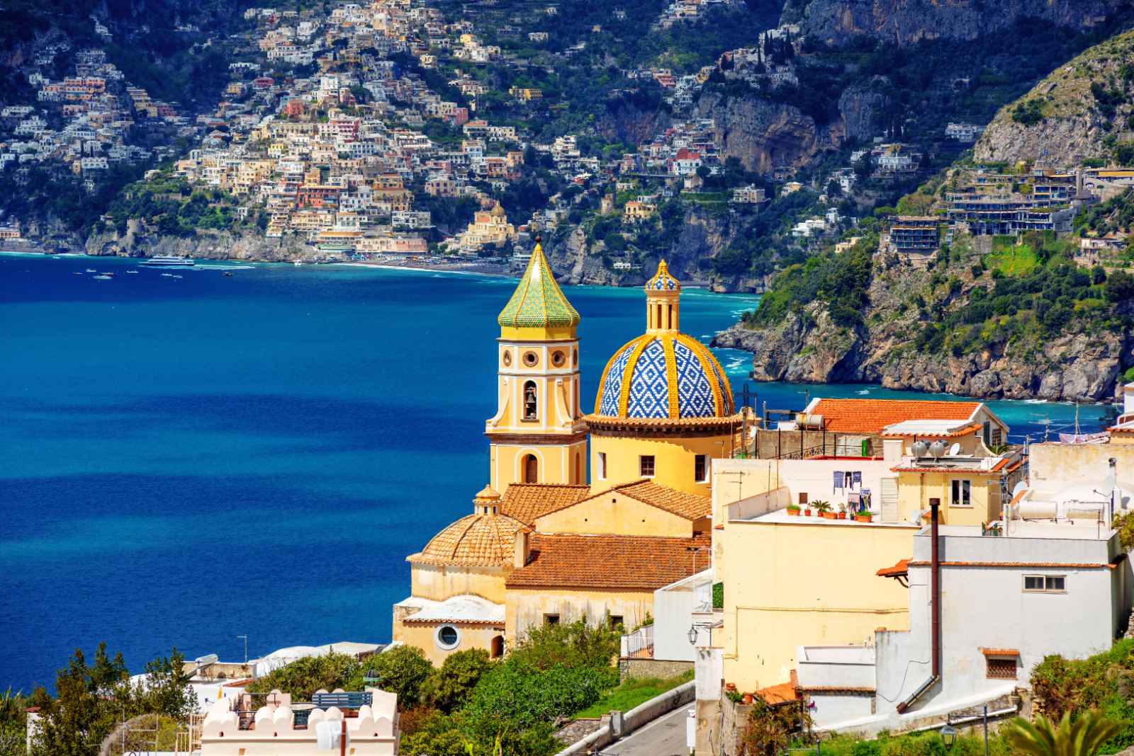 Pueblos de la costa de Amalfi Praiano