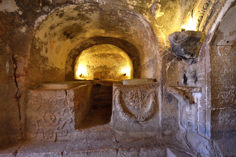 Cueva de los Siete Dormidores