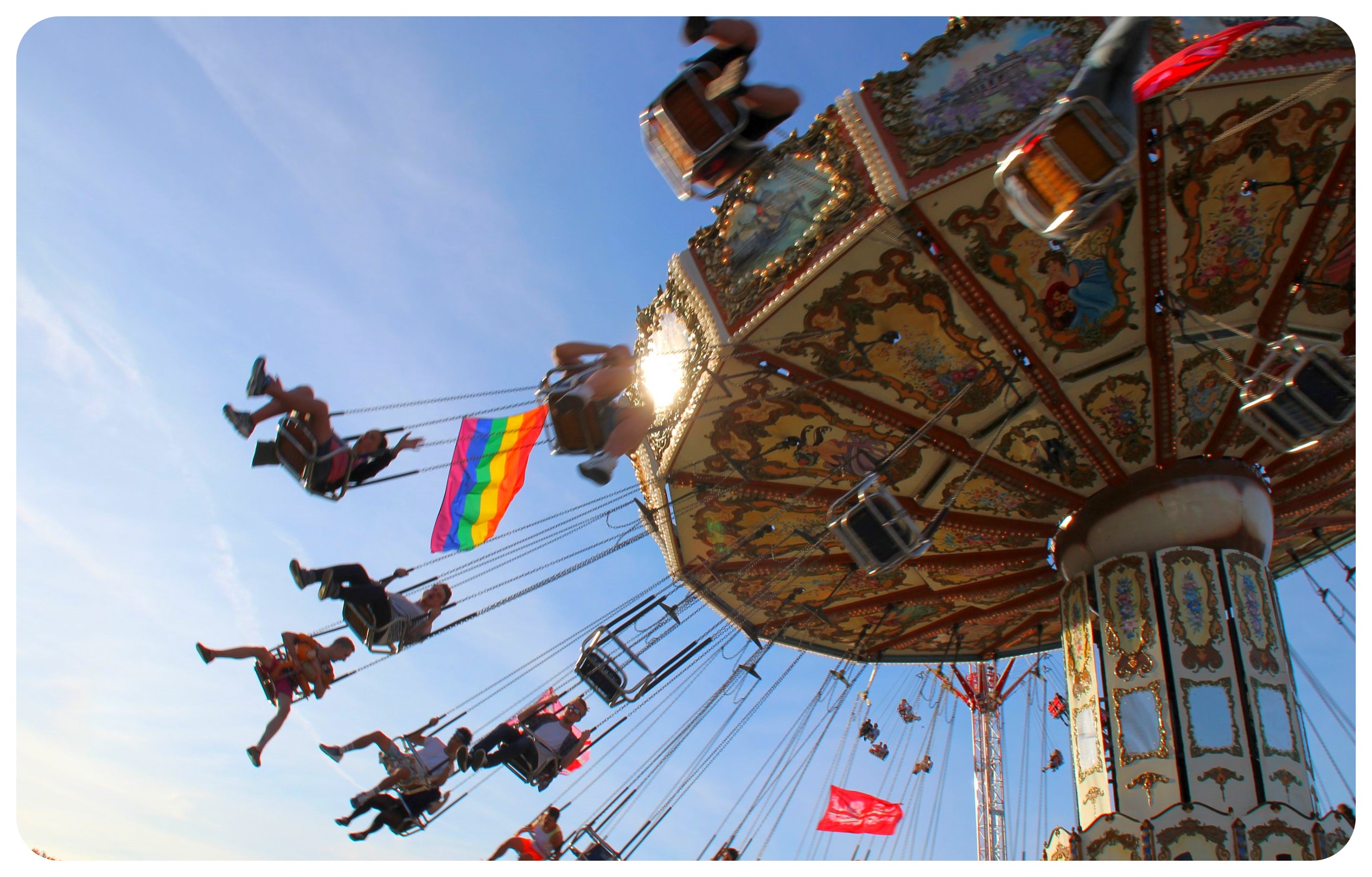 Carrusel del recinto del festival Brighton Pride 2015