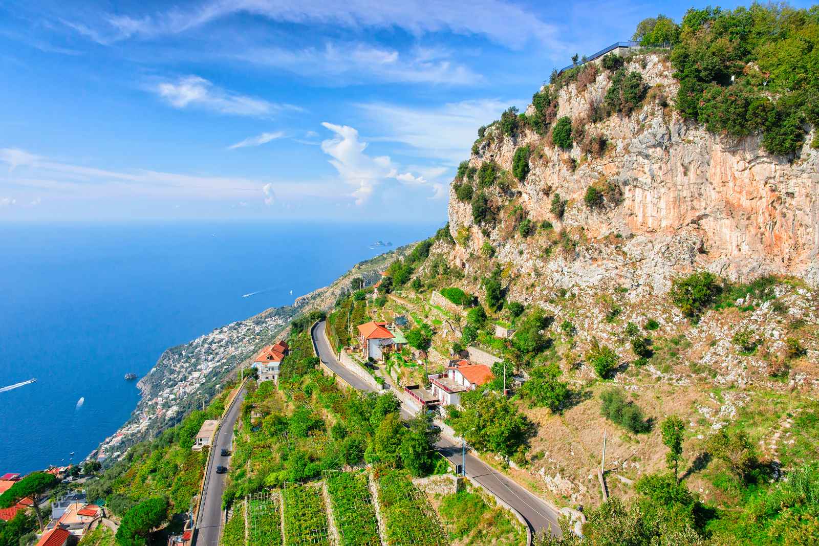 Vistas al océano desde el Camino de los Dioses, Nocelle