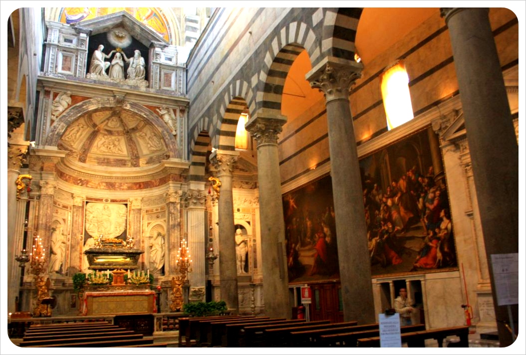 iglesia en el interior 