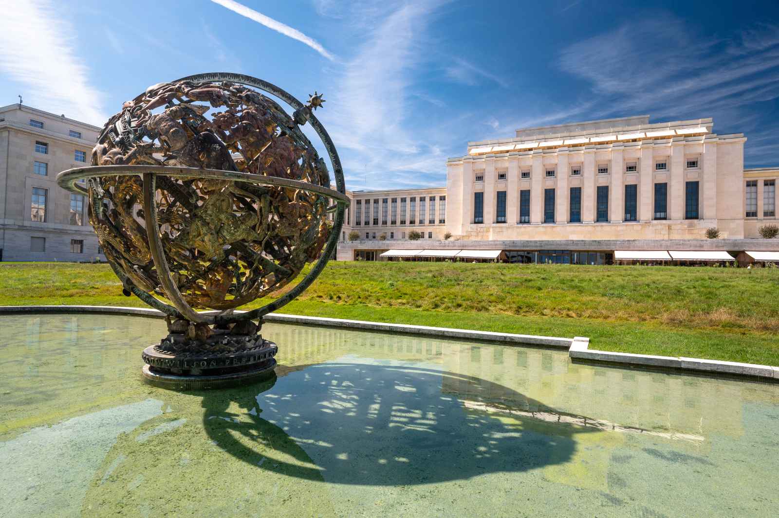 Las mejores cosas que hacer en Ginebra Palais des Nations Sculpture dans les jardins du Palais des Nations