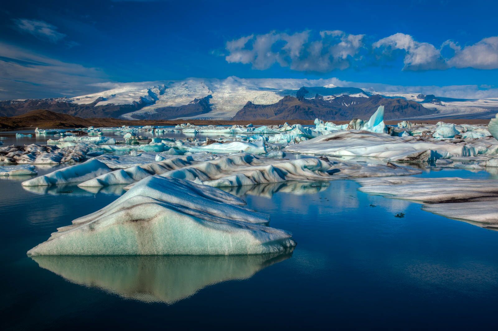 Coste del viaje a Islandia visita al glaciar