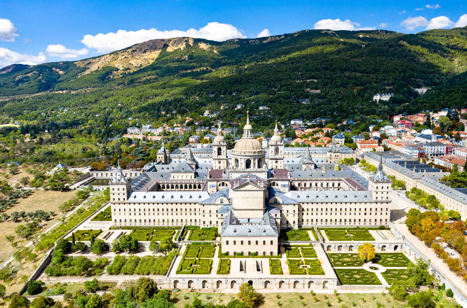 Salidas de un día desde Madrid El Escorial