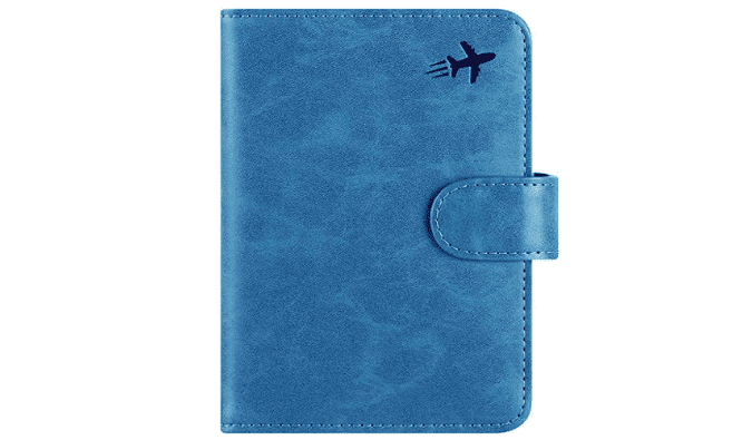 Una cartera de pasaporte azul