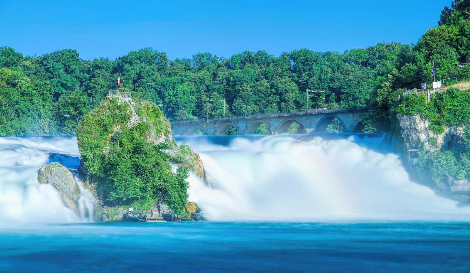 cosas que hacer en las cataratas del renin suiza