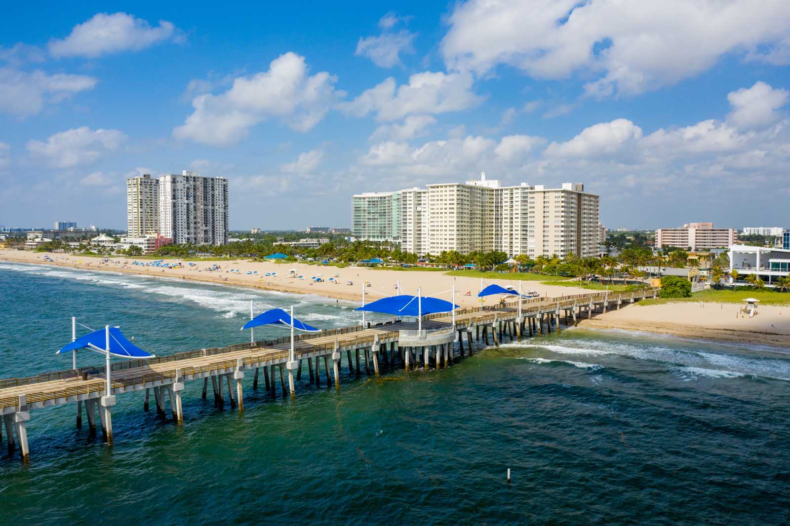 Pompano Beach cerca de Fort Lauderdale, Florida