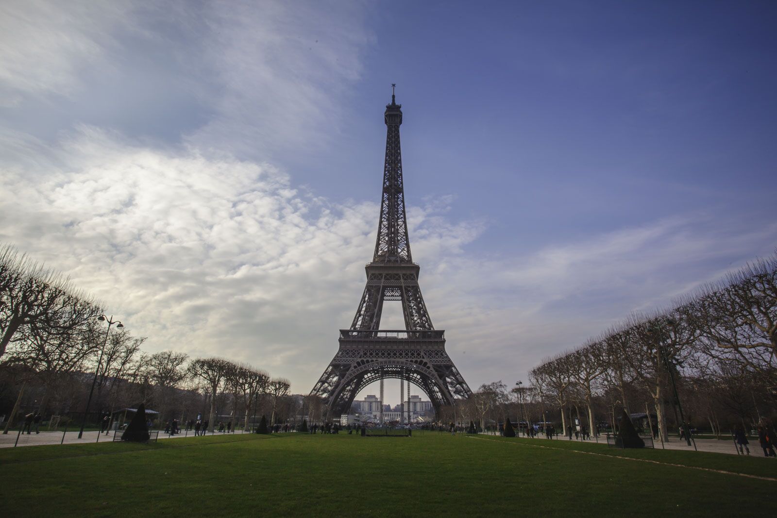 Un día en París Subiendo la Torre Eiffel