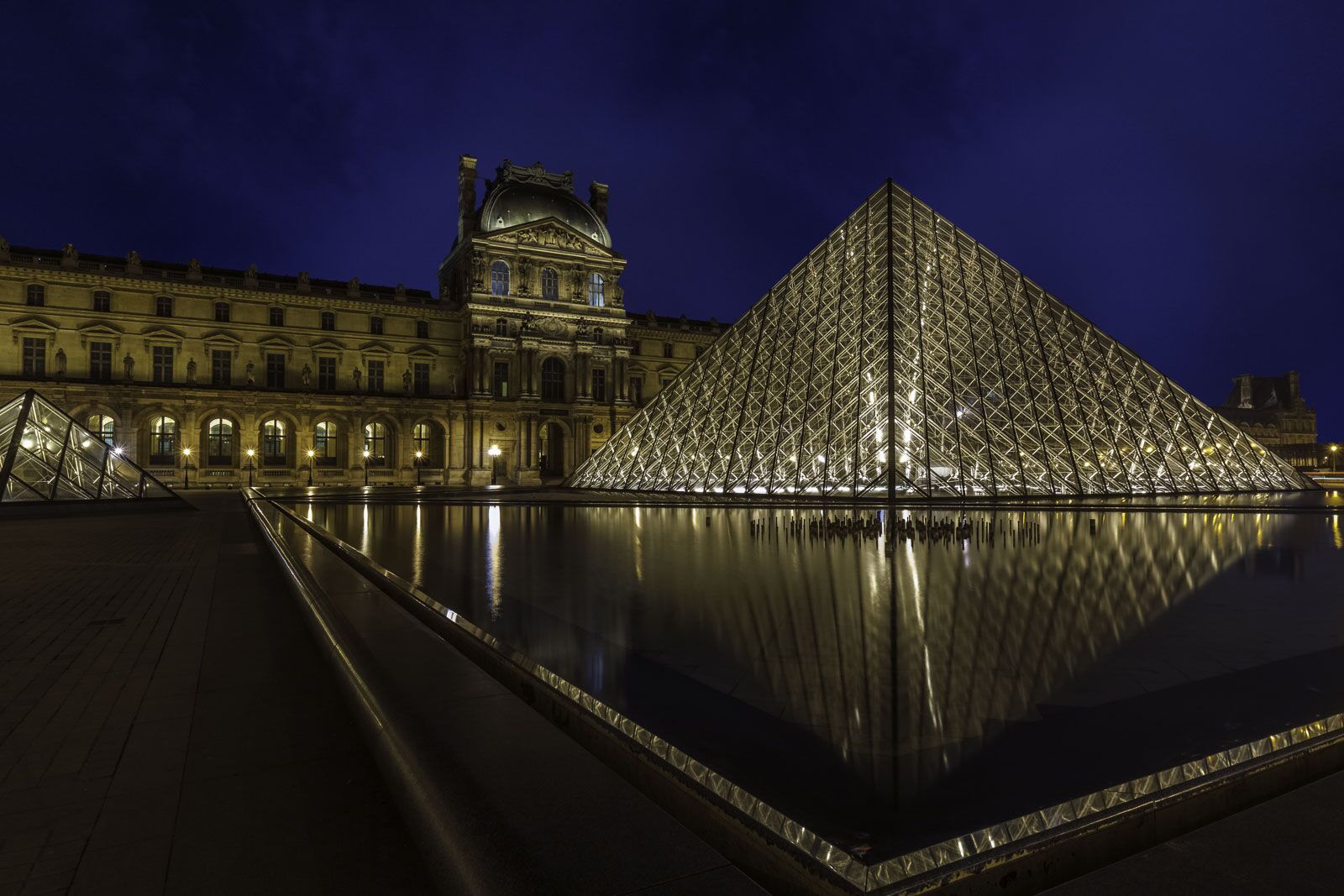 Itinerario de un día en París Tarde El Louvre