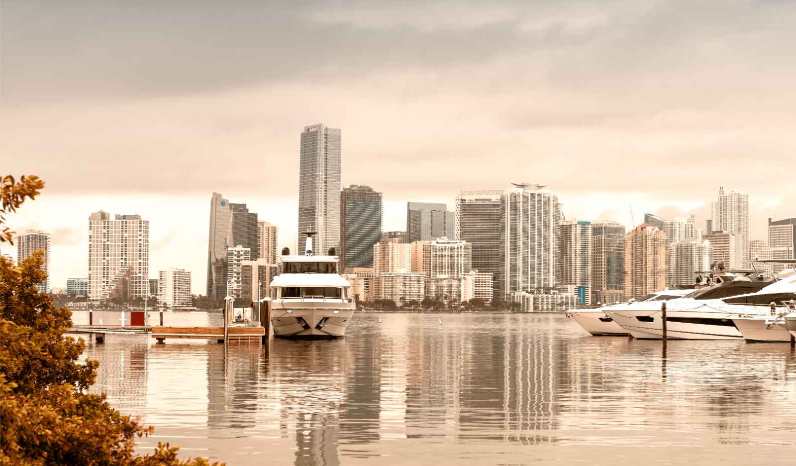 Mejores lugares para visitar en enero, EE.UU. Miami Skyline