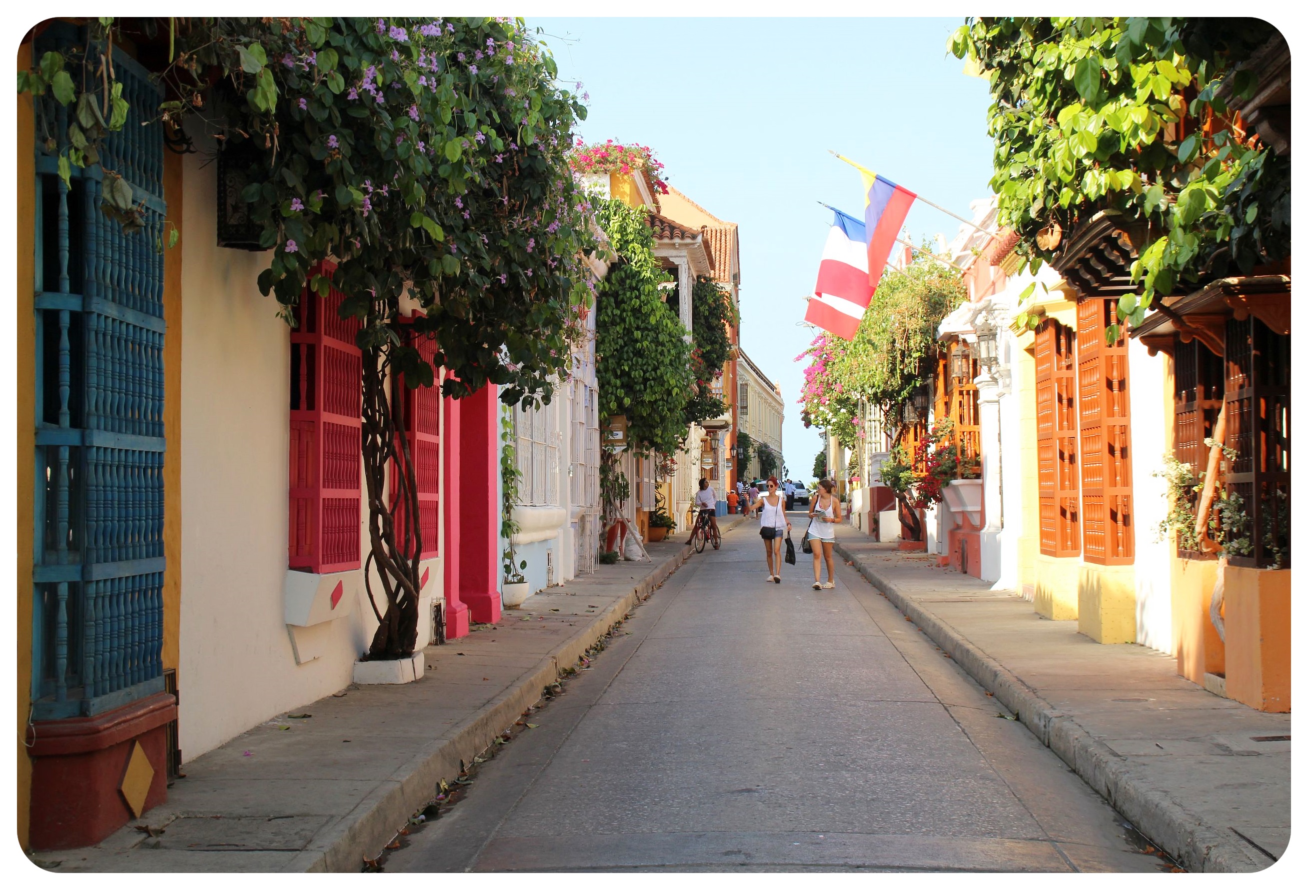 calle colonial cartagena