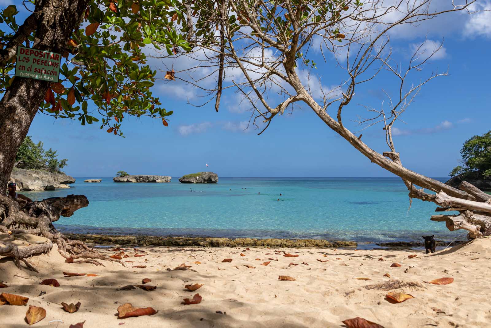 mejores playas de la dominicana Playa Caleton