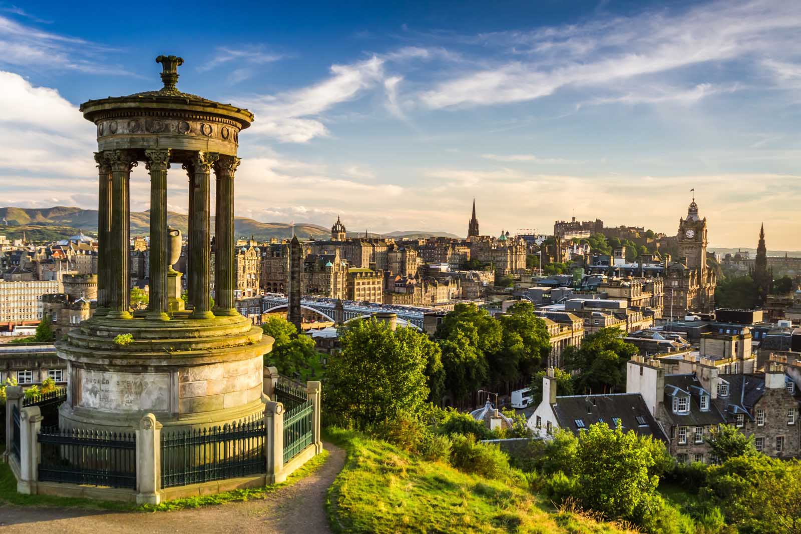 toca el año nuevo en Escocia