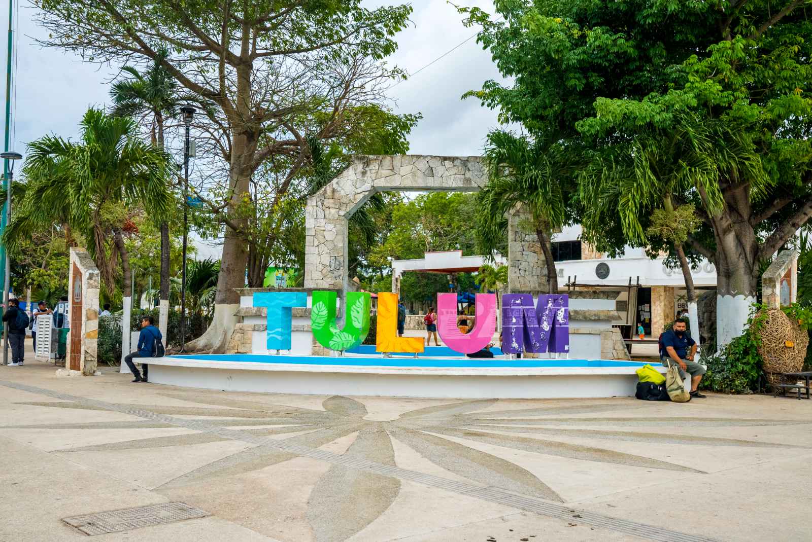 Las mejores cosas por hacer en los mercados en la calle de Tulum en el Parque Dos Aguas