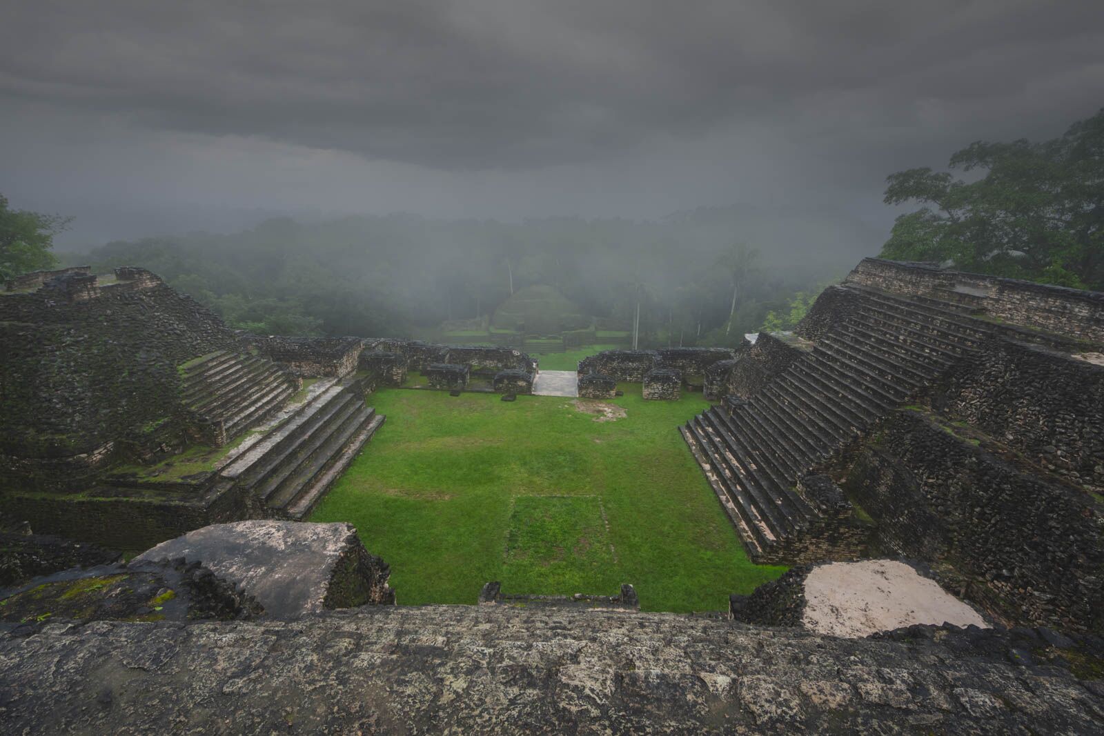 Itinerario en las ruinas del Caracol de Belice