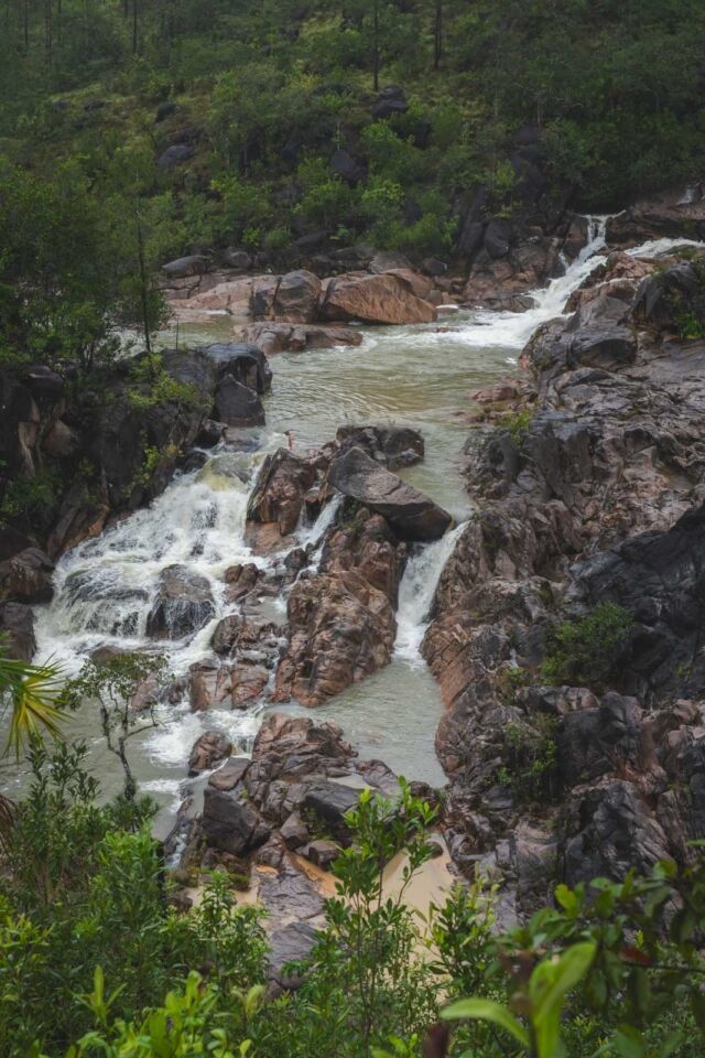 Big Rock Falls en el Caracol Tour en Belice