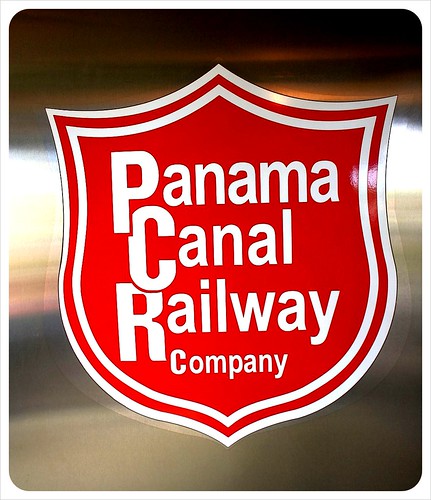 Signo de la empresa ferroviaria del Canal de Panamá