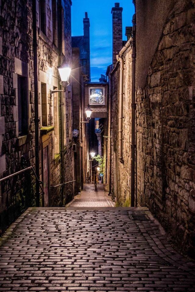 Haciendo un Ghost Tour las mejores cosas que hacer en Edimburgo, Escocia