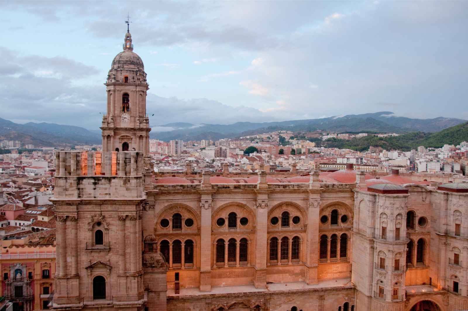 Las mejores cosas que hacer en Málaga Terrazo de la catedral de Málaga