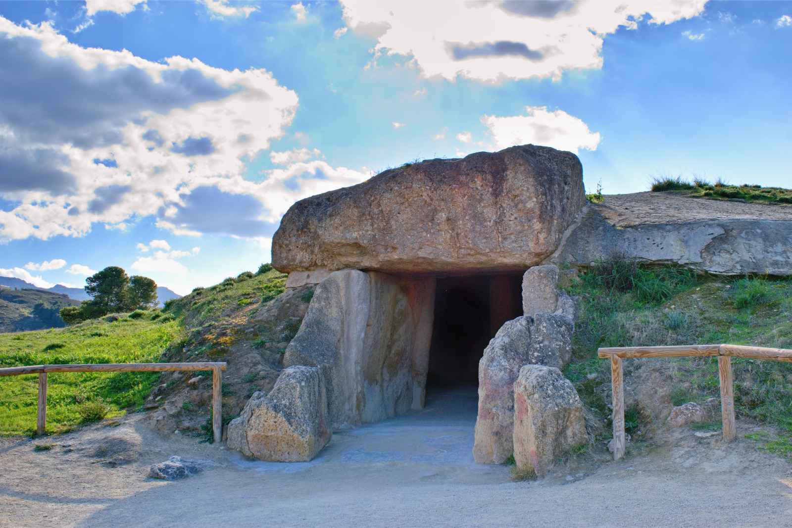 Mejores Cosas Para Hacer en Málaga Dólmenes Arqueológicos de Antequera