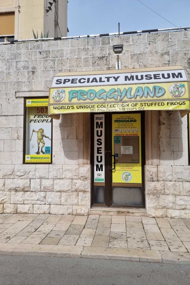 cosas divertidas para hacer en Split Froggyland Museum 