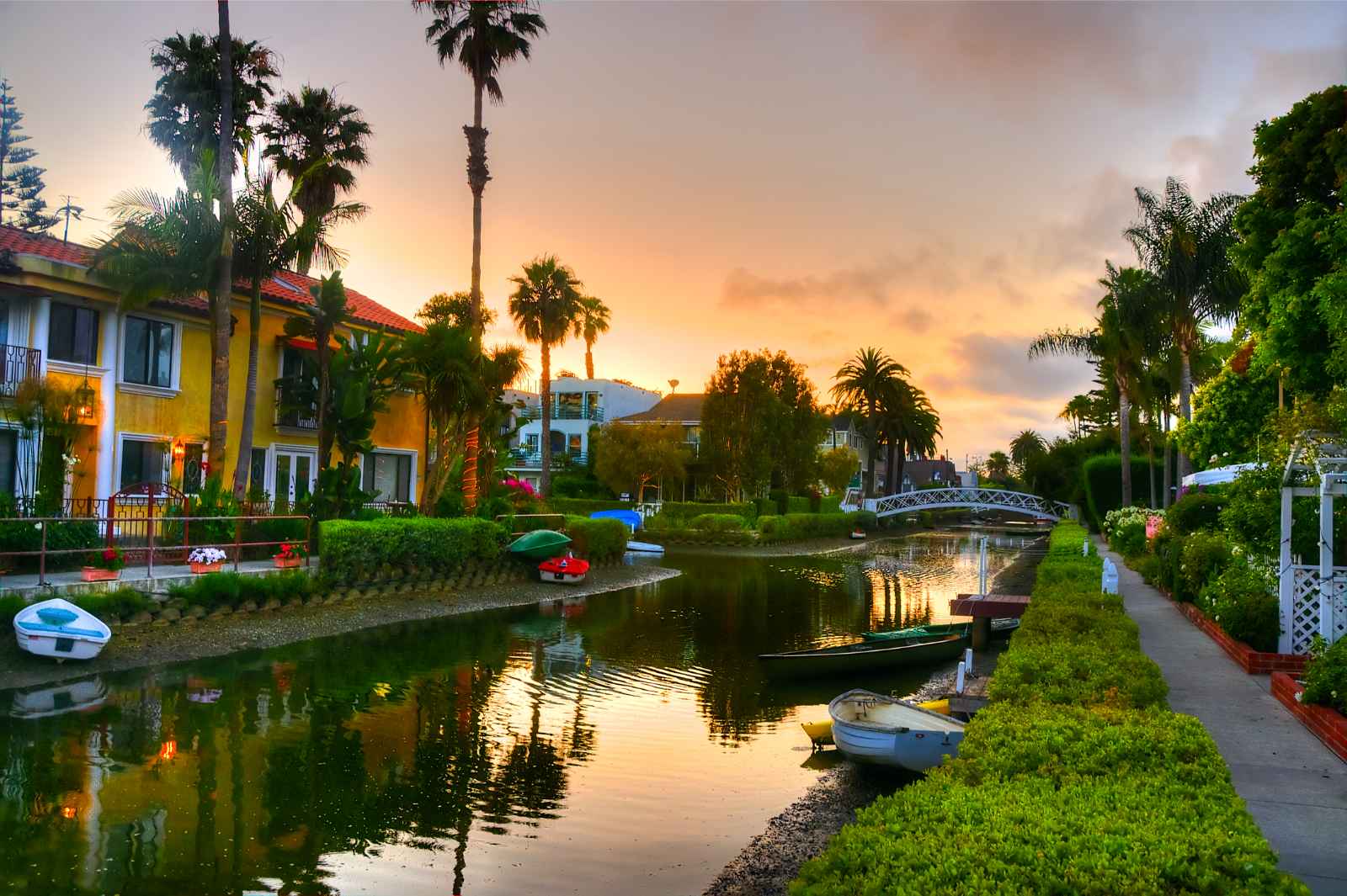 Paseo de los canales de Venecia