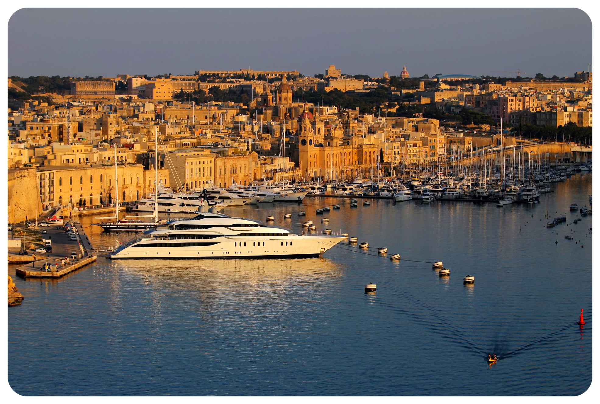 Malta vistas al puerto de la Valeta