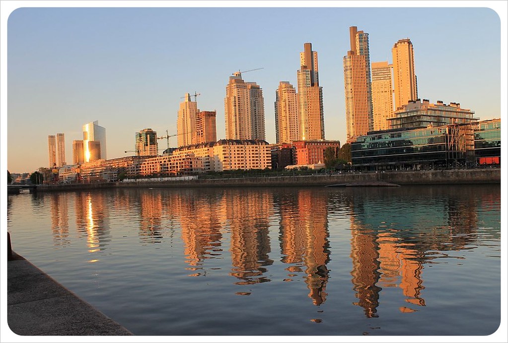 Puerto Madero al atardecer