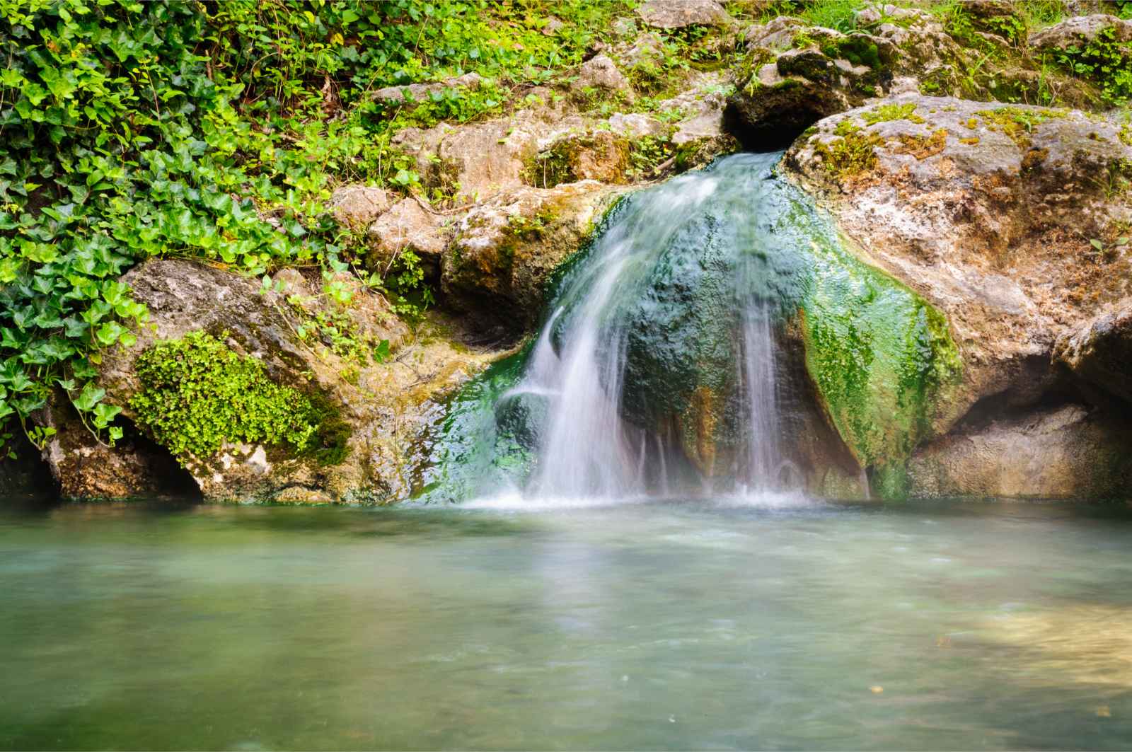 Mejores parques nacionales para visitar en marzo Hot Springs