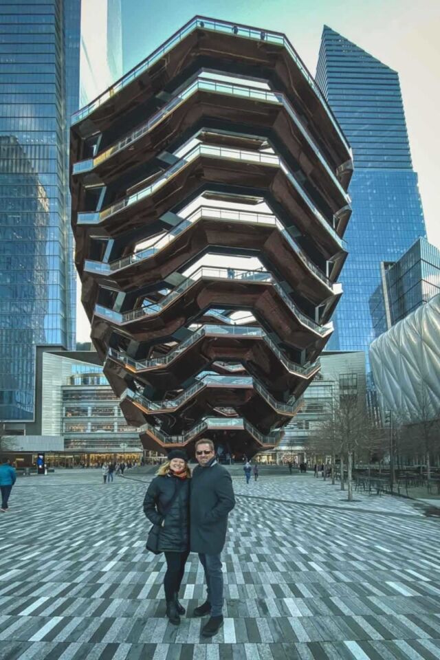 El barco en la ciudad de Nueva York.