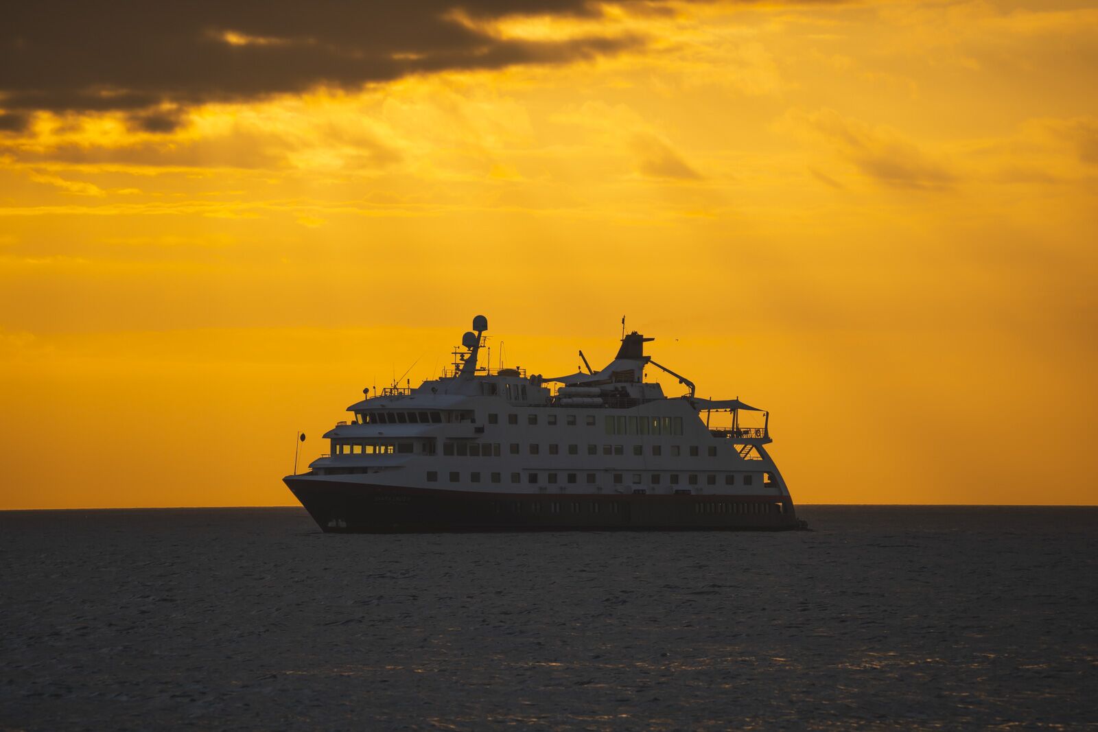 Crucero en las Galápagos HX Hurtigruten Expeditions