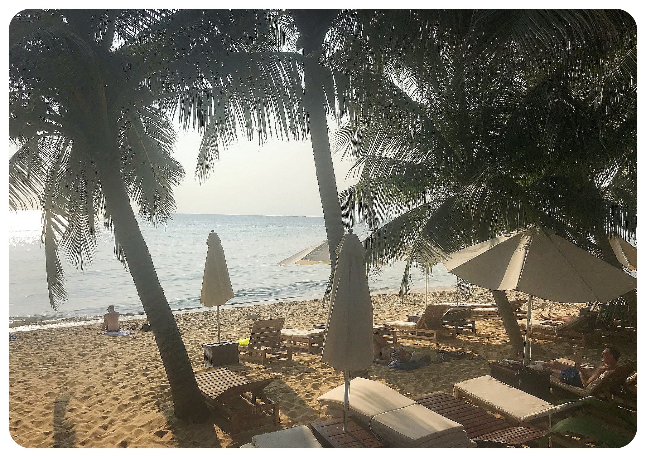 tumbonas de playa larga de Phu Quoc