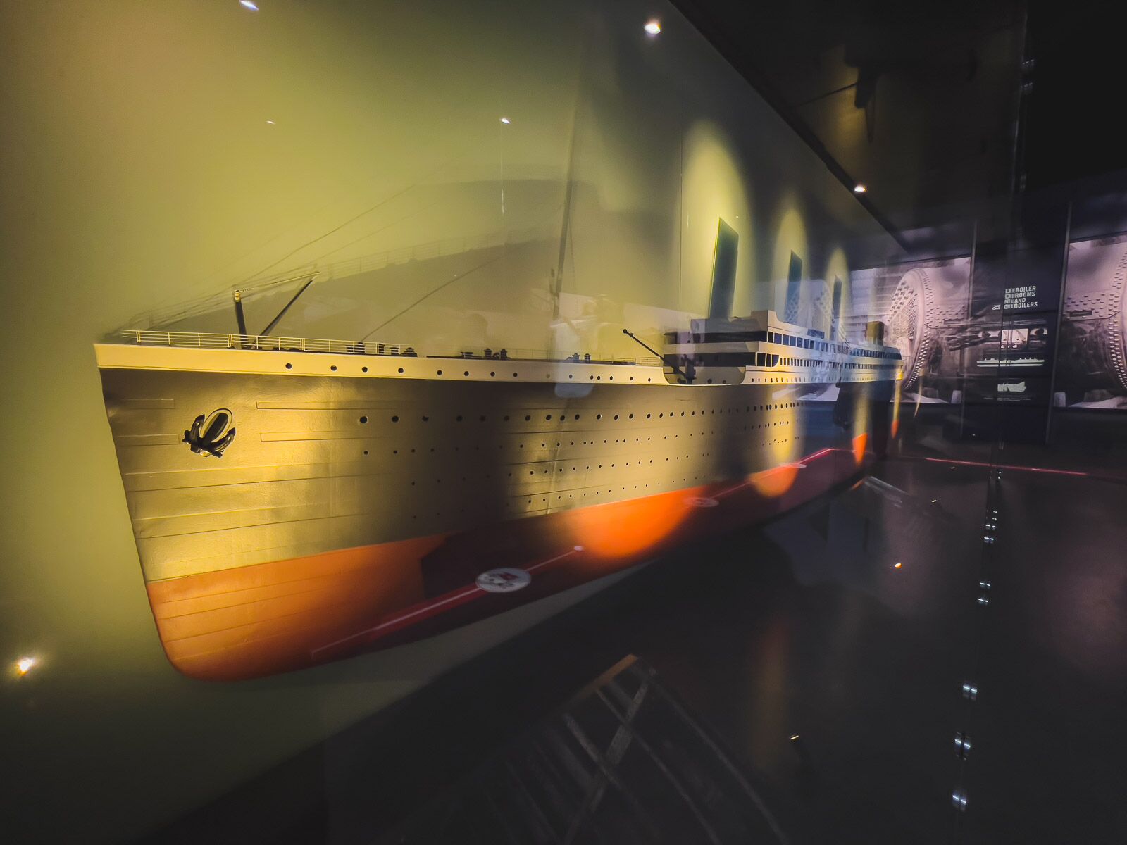 cosas que hacer en belfast, Irlanda del Norte, interior del museo Titanic