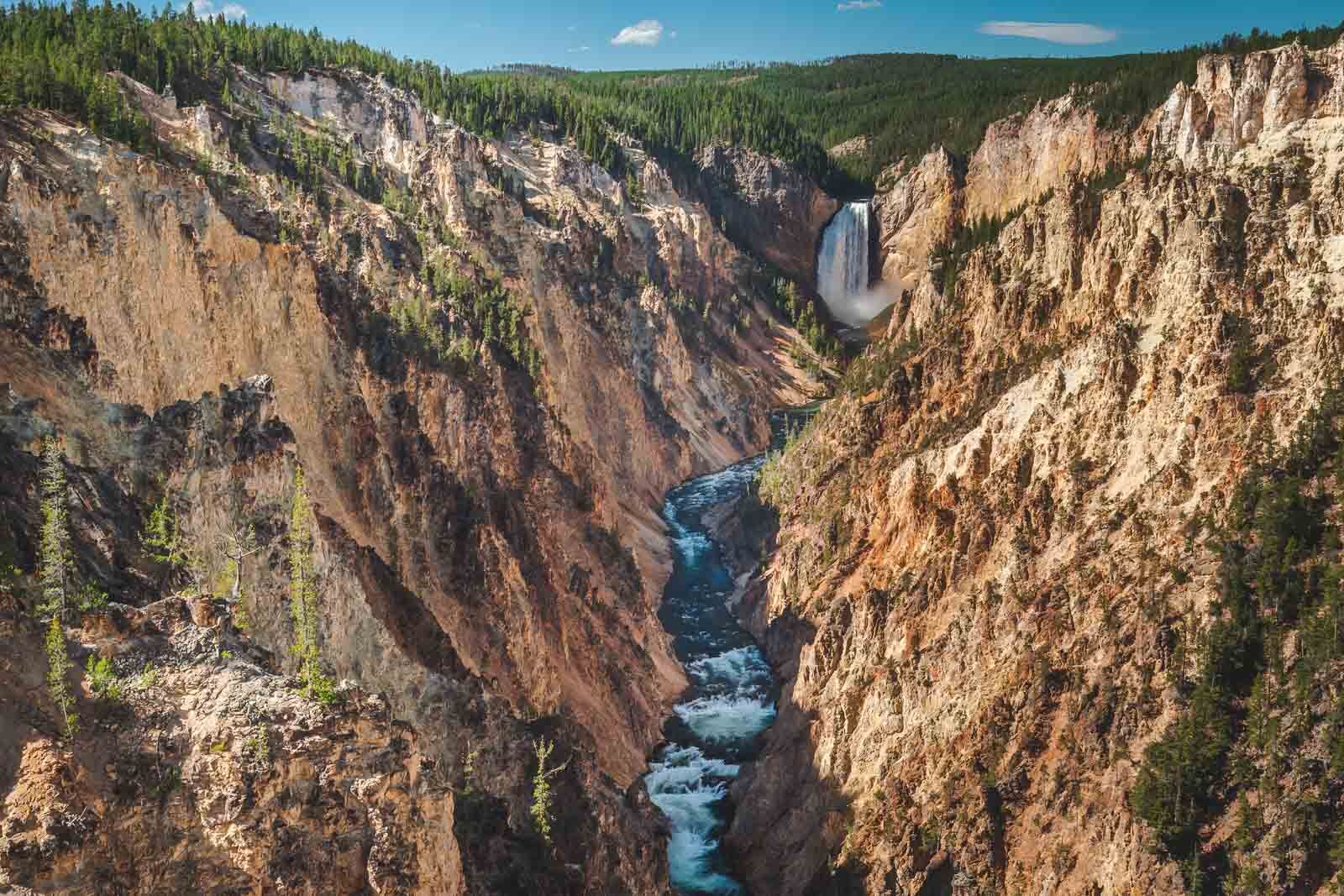 Los mejores lugares para visitar en Estados Unidos en verano El parque nacional de Yellowstone, patrimonio mundial de la UNESCO 