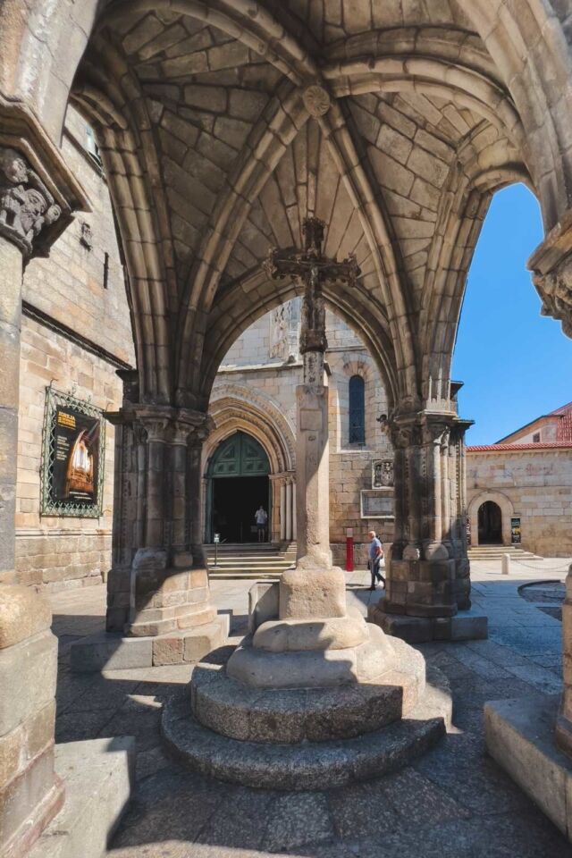 Las mejores cosas que hacer en Guimaraes Portugal Nossa Senhora da Oliveira 