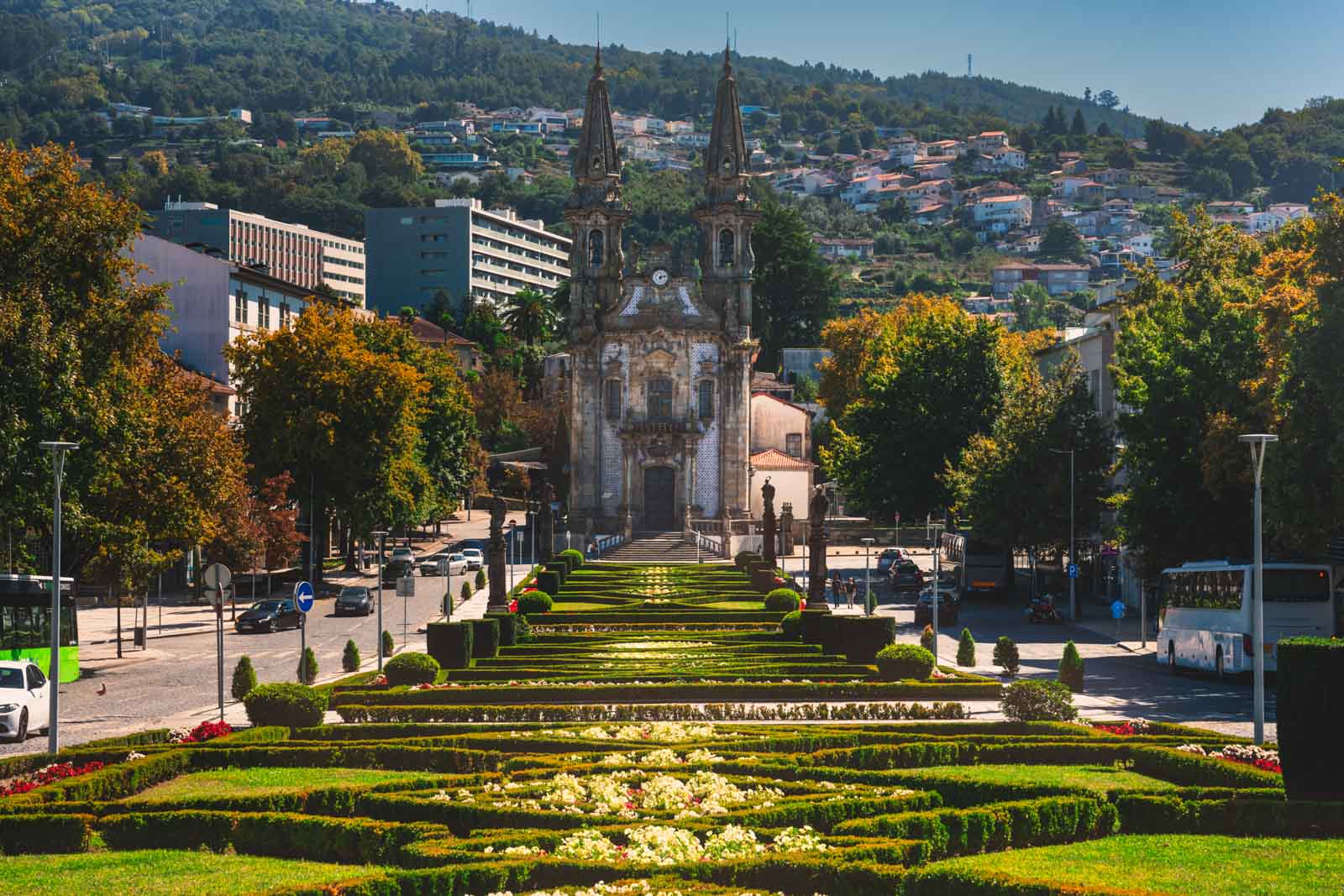 Las mejores cosas que hacer en Guimaraes Portugal visite la iglesia de Nossa Senhora da Consolacao