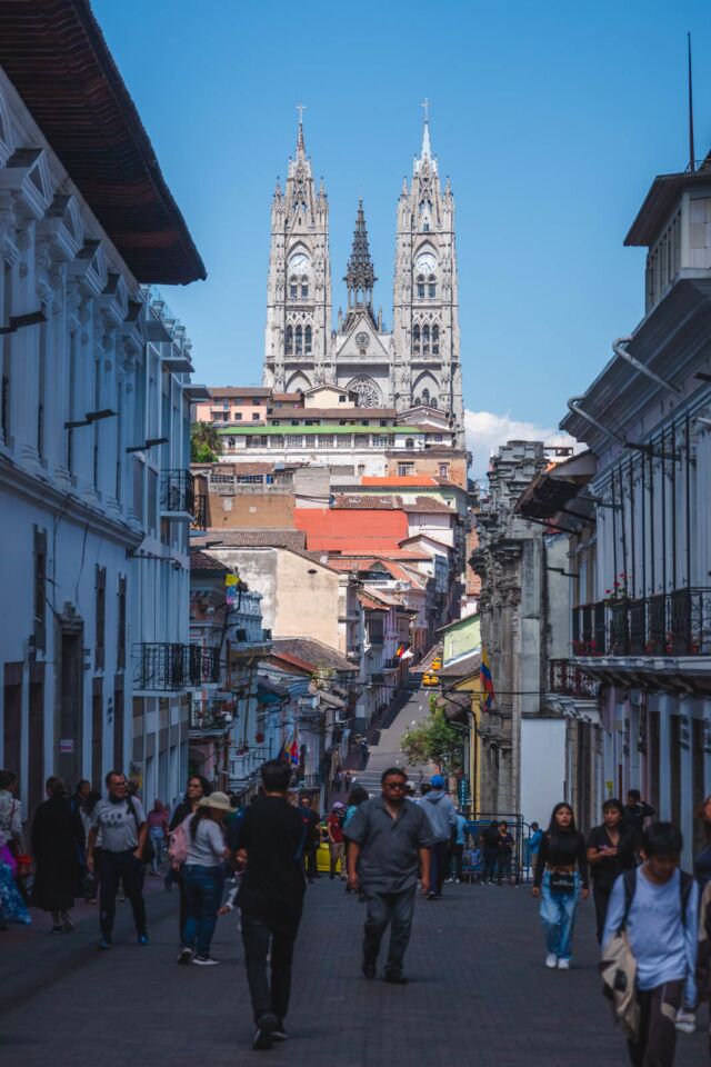 Las mejores cosas que hacer en Quito Ecuador Basílica Nacional del Voto