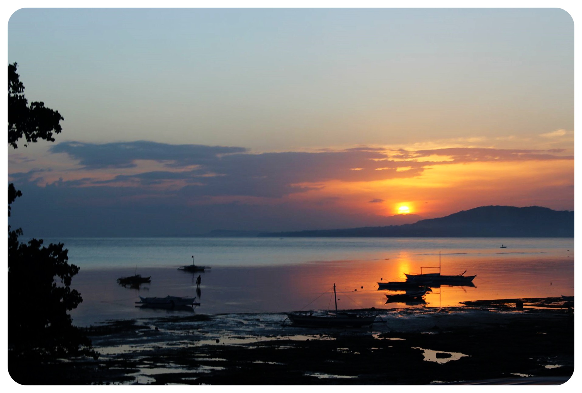 puesta de sol de bohol filipinas