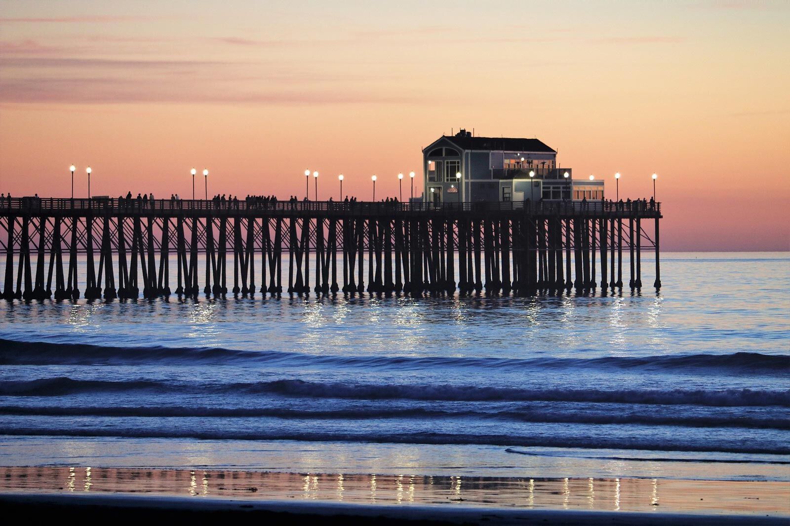 cosas que hacer en el muelle de la playa de San Diego al atardecer